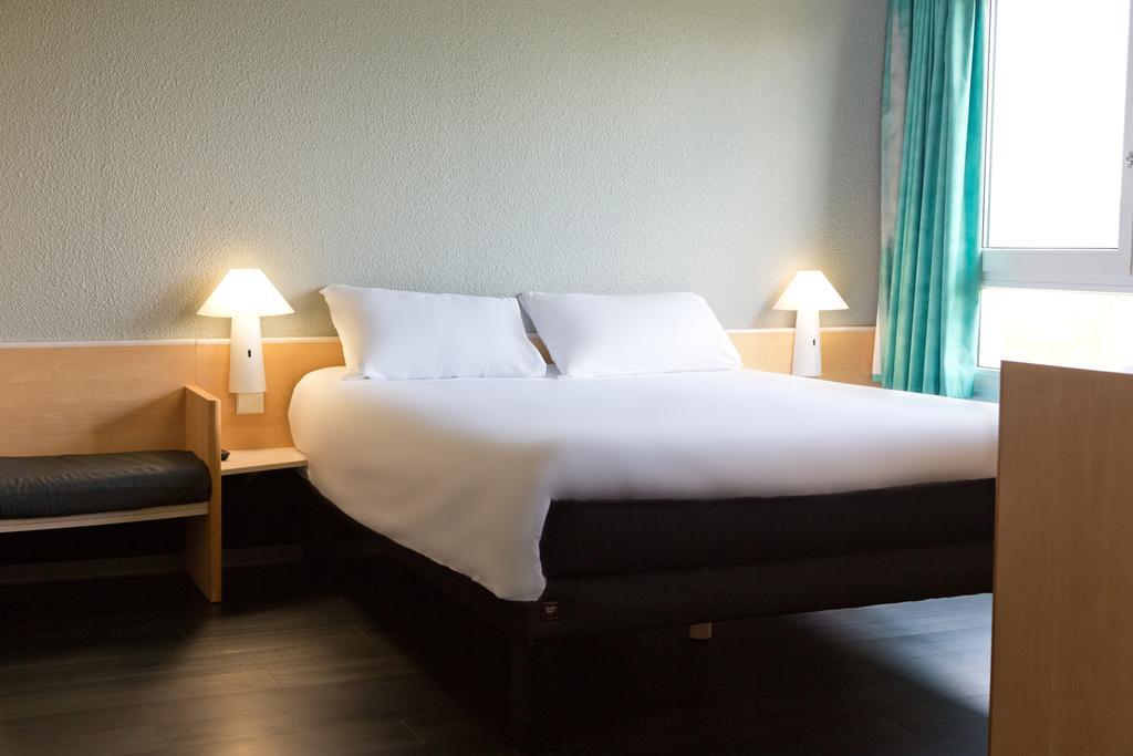 Ibis Saint Dizier Otel Oda fotoğraf